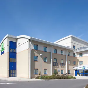 3* Hotel Express Airport, An Ihg