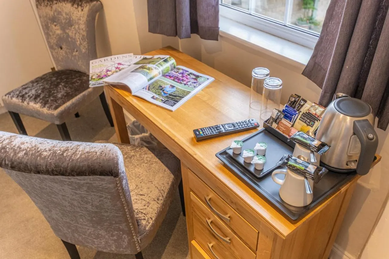 Guest house Rose And Crown Bath Hotel Hinton Charterhouse